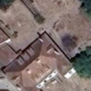 Abandoned villa house cap - Portugal