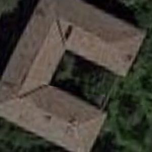 Abandoned villa house vu - Italy