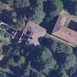 Abandoned villa House Croc - Italy