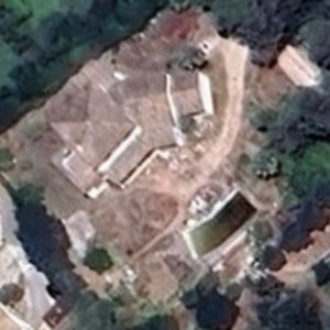 Abandoned villa House bimbo - France