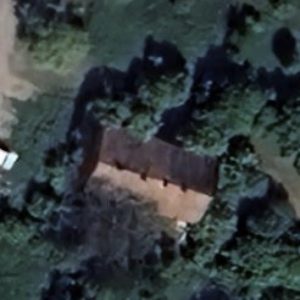 Abandoned villa House L - Poland